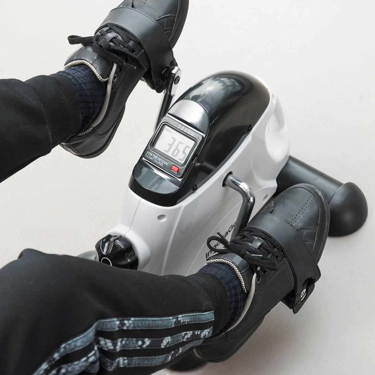 Pedaltrener for armer og ben - Makschill