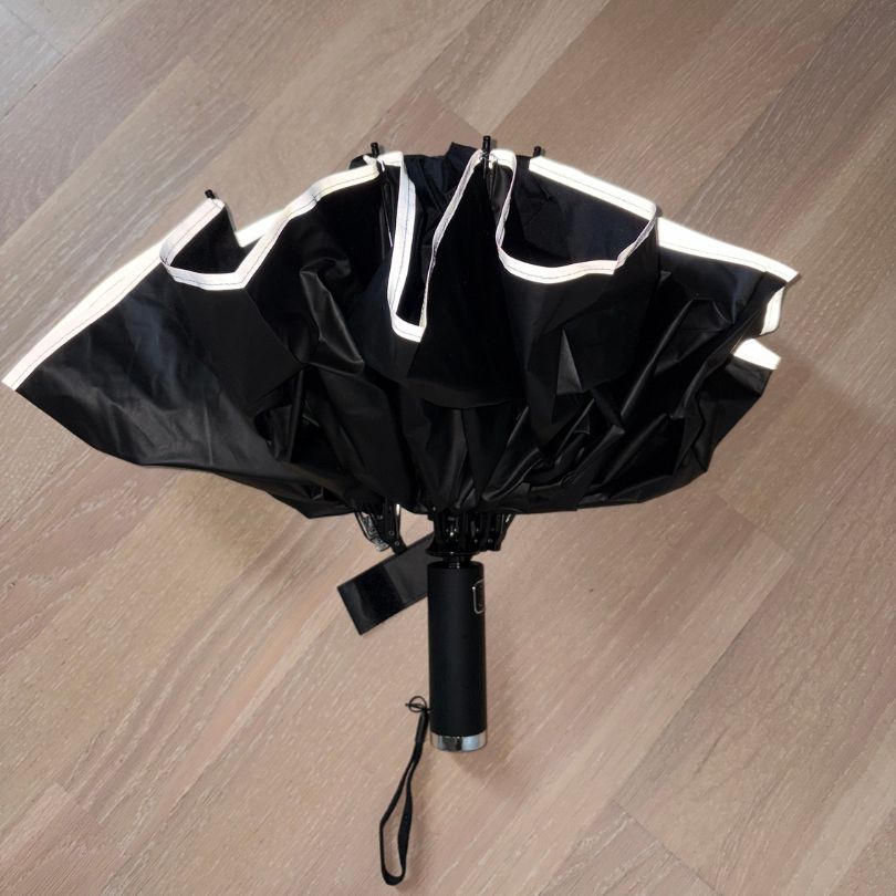 Outlet ubrukt - Paratekk™ paraply med lys og refleks - Makschill