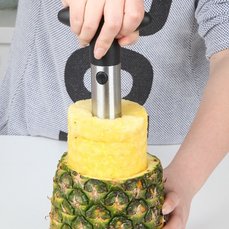 YellowSlicer™ - En Praktisk Ananaskutter - Makschill