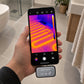 Varmekamera på mobilen viser varmekablene i gulvet på badet